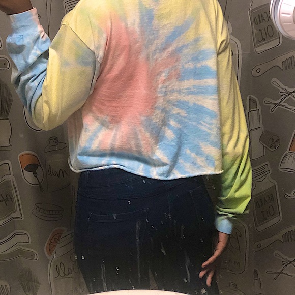 Looney tunes crop top - Picture 6 of 9